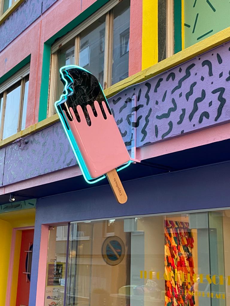 3D-printed ice cream sculpture with integrated neon, created for The Cappaleschi Gallery in Knokke, in celebration of a mural by graffiti artist Antonio Marest